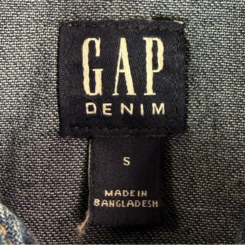 GAP KIDS Denim Medium Wash Long Sleeve Western Cowboy Button‎ Down Shirt Size S